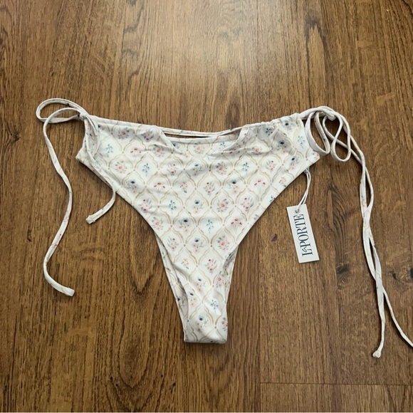 La Porte Jenna Highwaist floral Floral Print Bikini Bottom size medium sexy - Picture 1 of 5